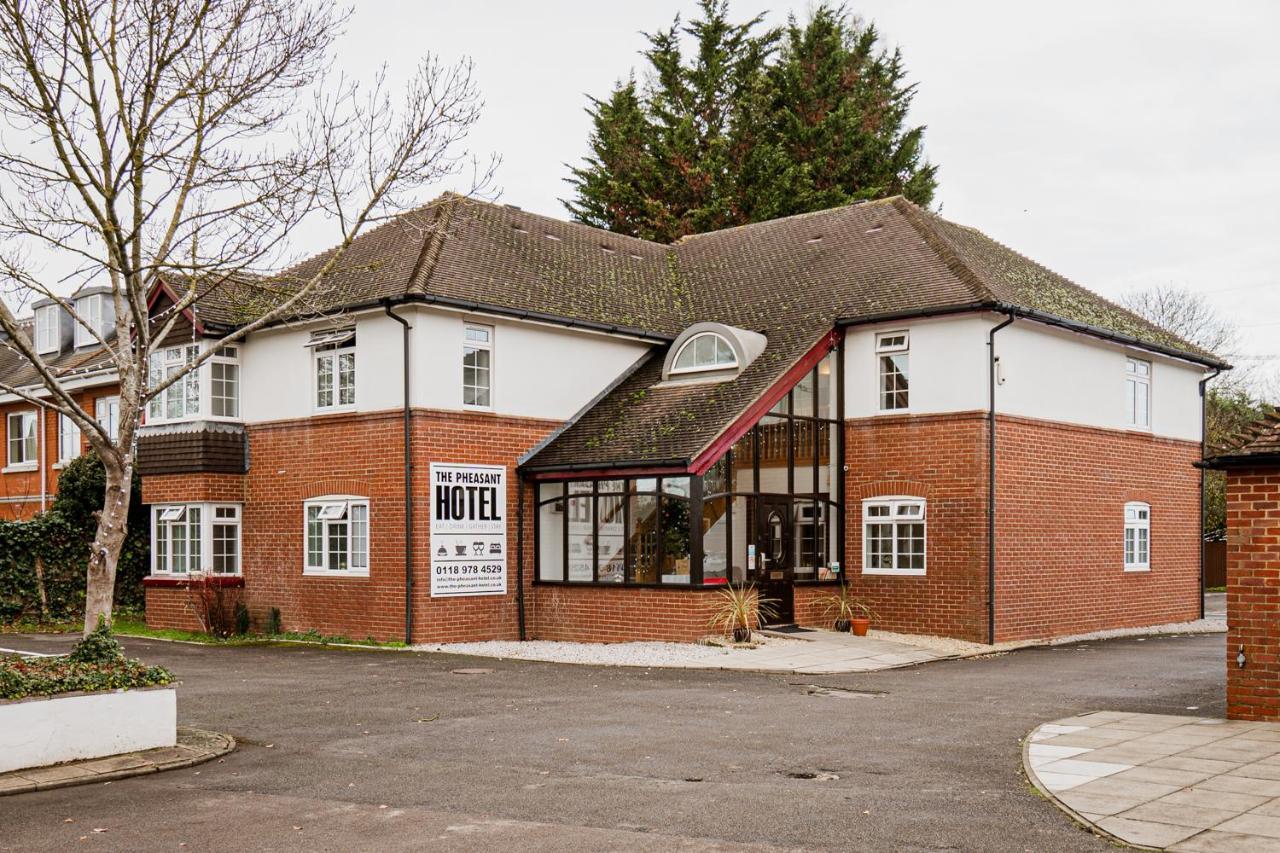 The Pheasant Hotel Wokingham Exterior photo